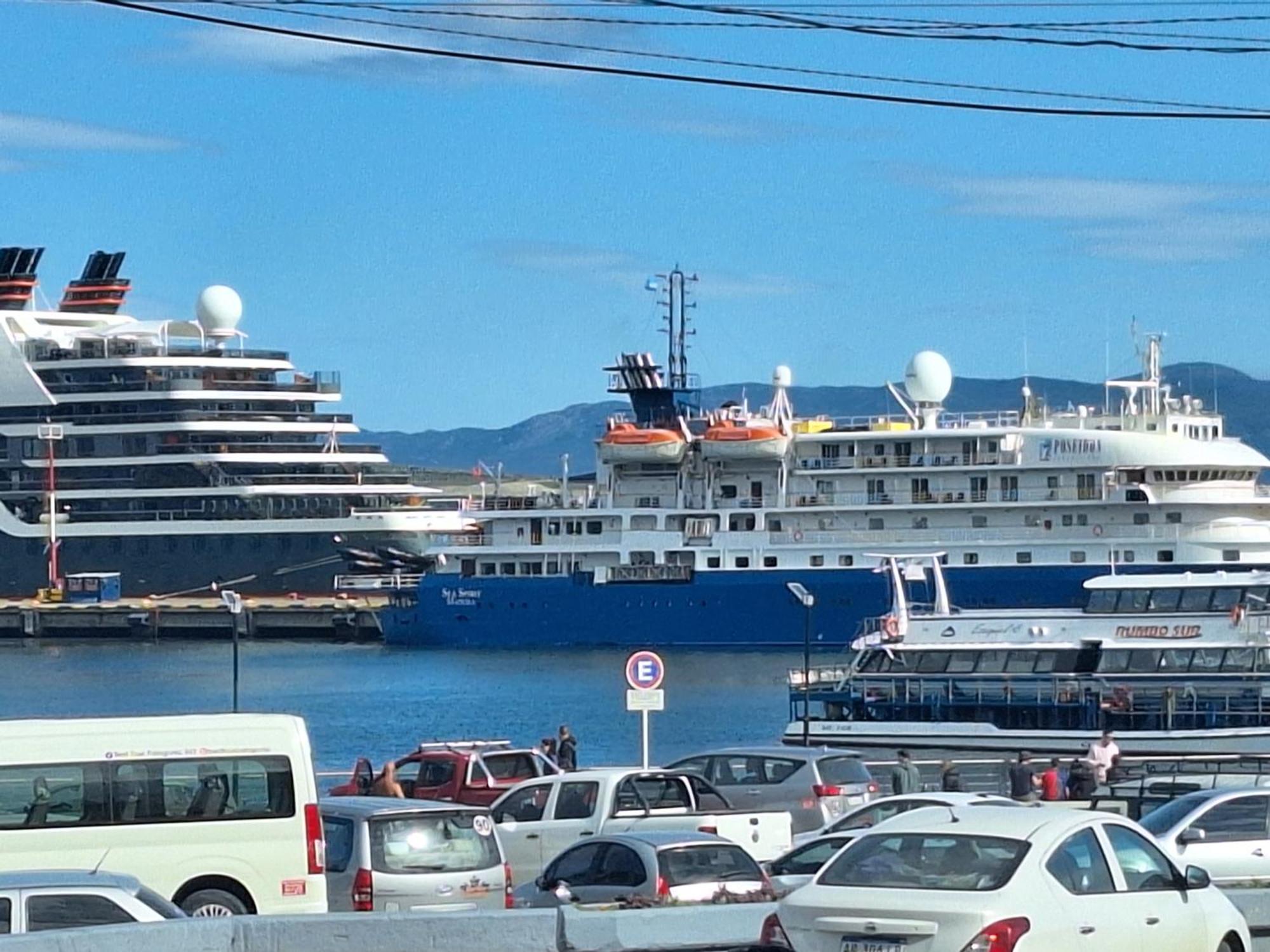 Casa Linda Villa Ushuaia Exteriör bild